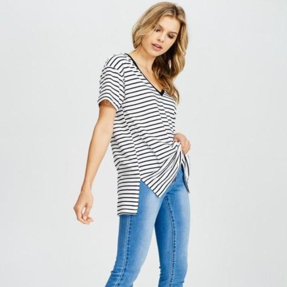 CLASSIC STRIPE TEE